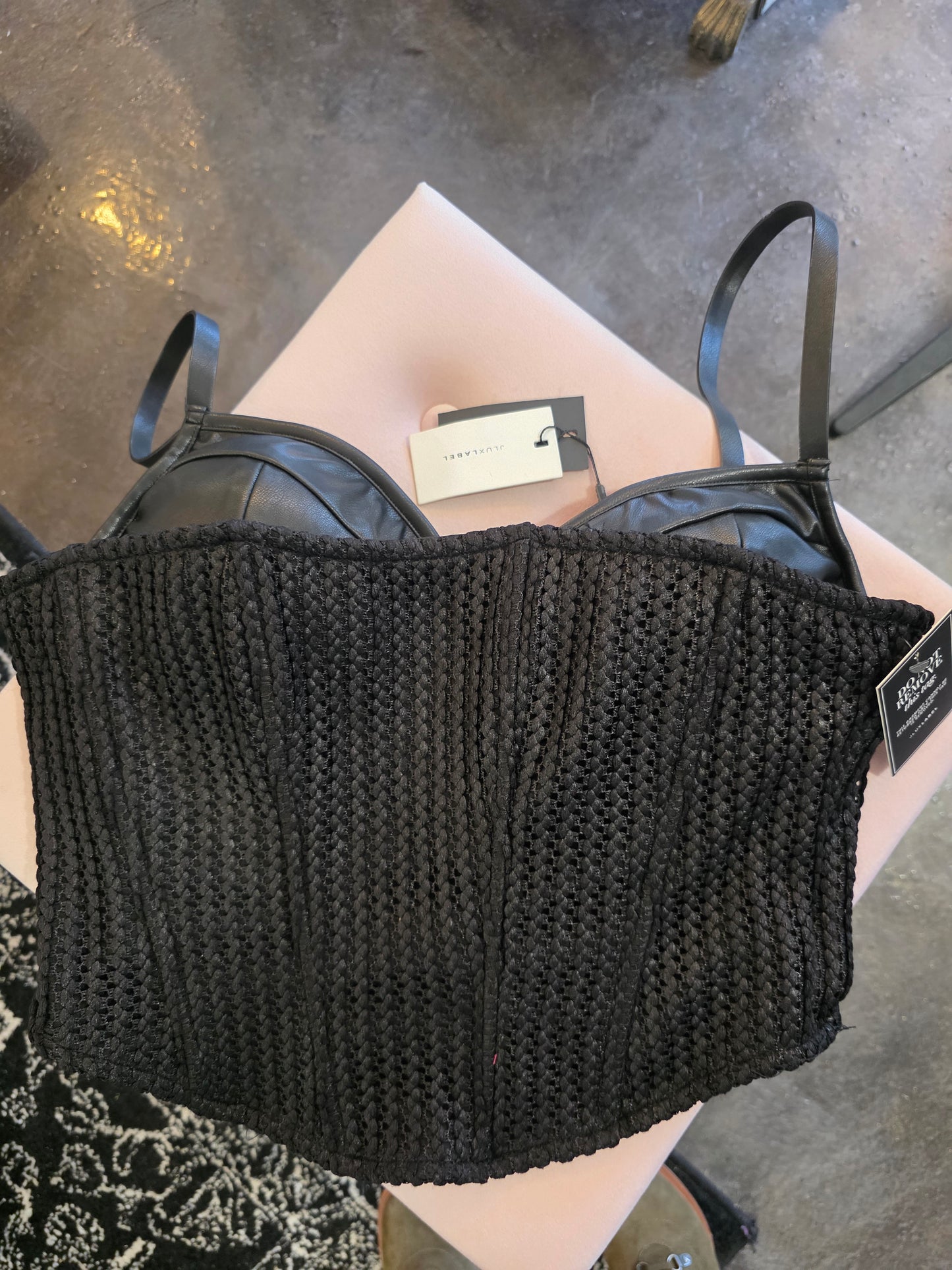 JLuxe Label Top NWT