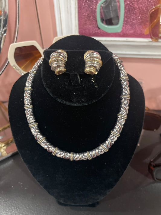 Silver Circular Etched Necklace w/ Clipon earrings